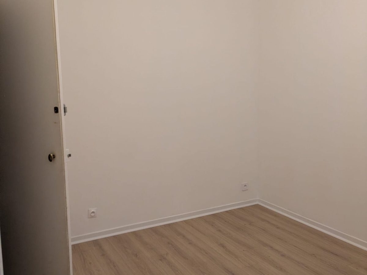 Chambre rénovée prête pour la location